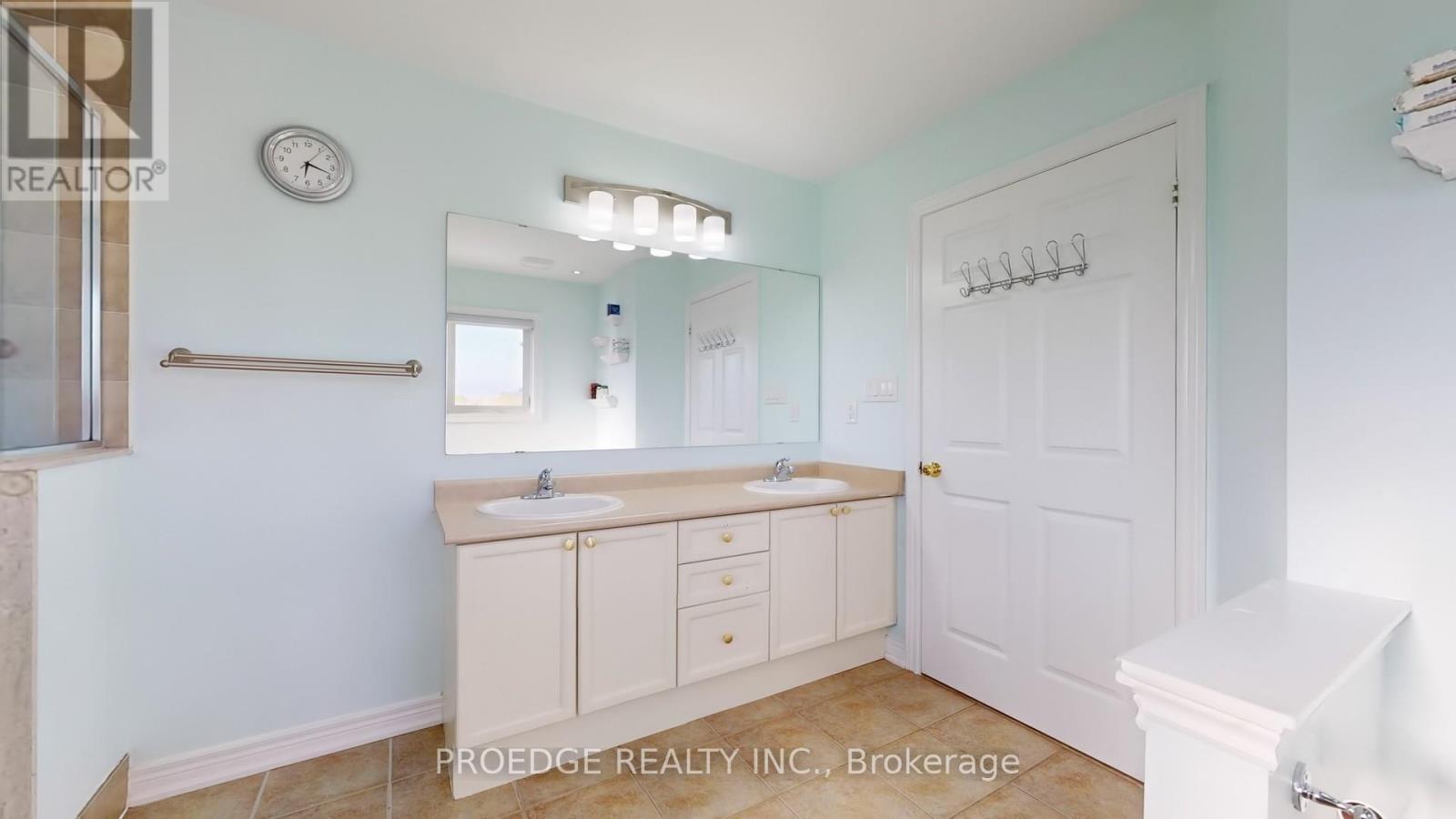 2227 Minsky Place, Oshawa, Ontario  L1C 1C4 - Photo 23 - E12123776