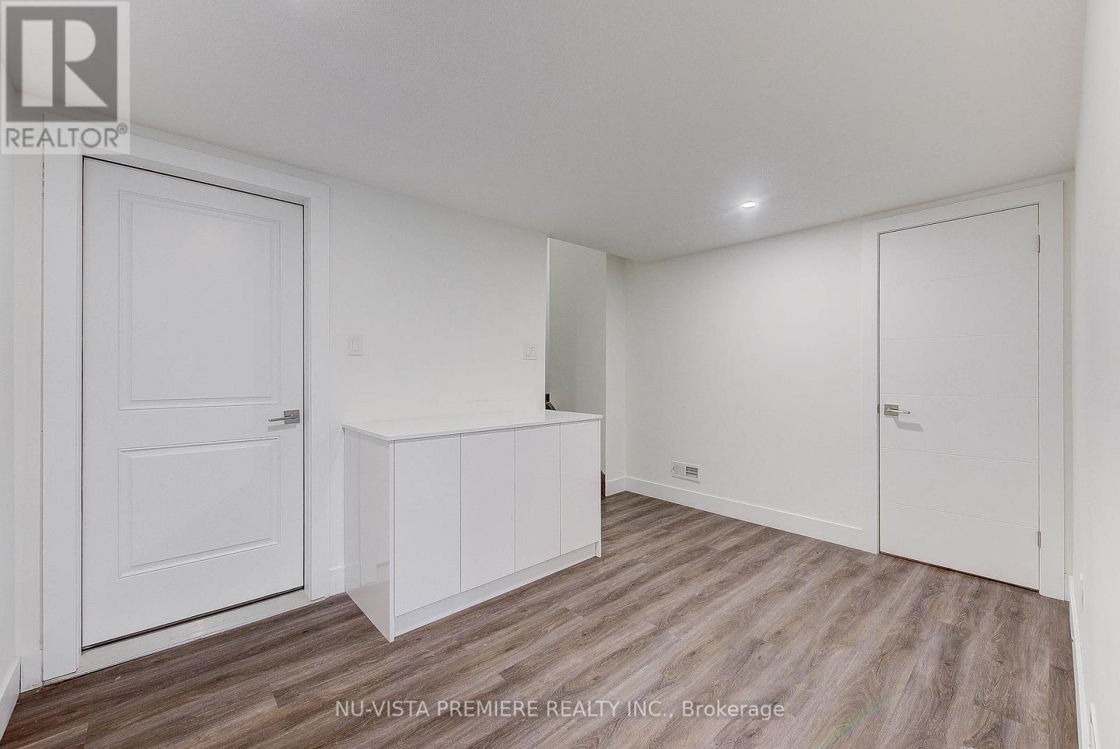 Photo 33 of 43 for 1357 Medway Park Drive