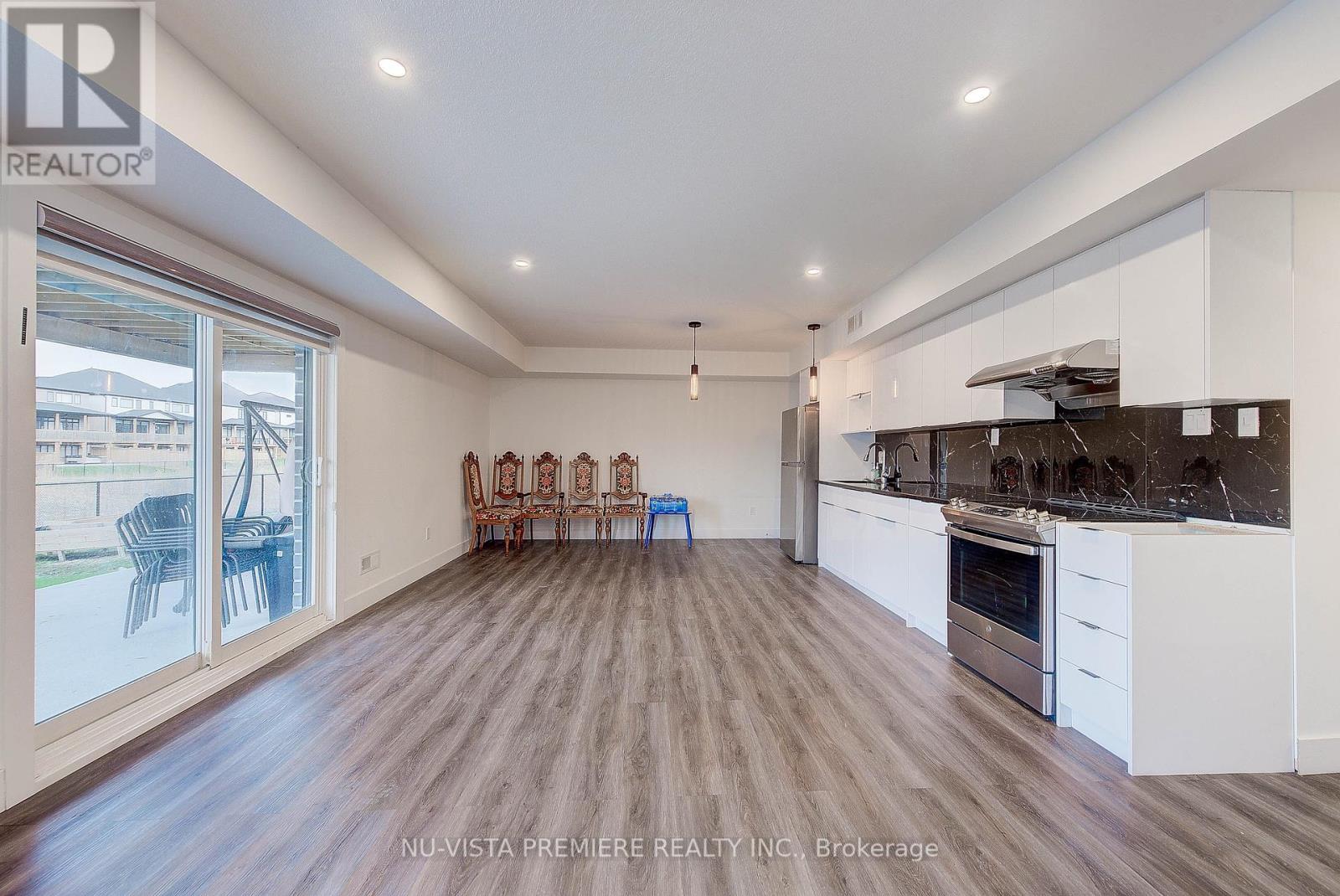 Photo 37 of 43 for 1357 Medway Park Drive