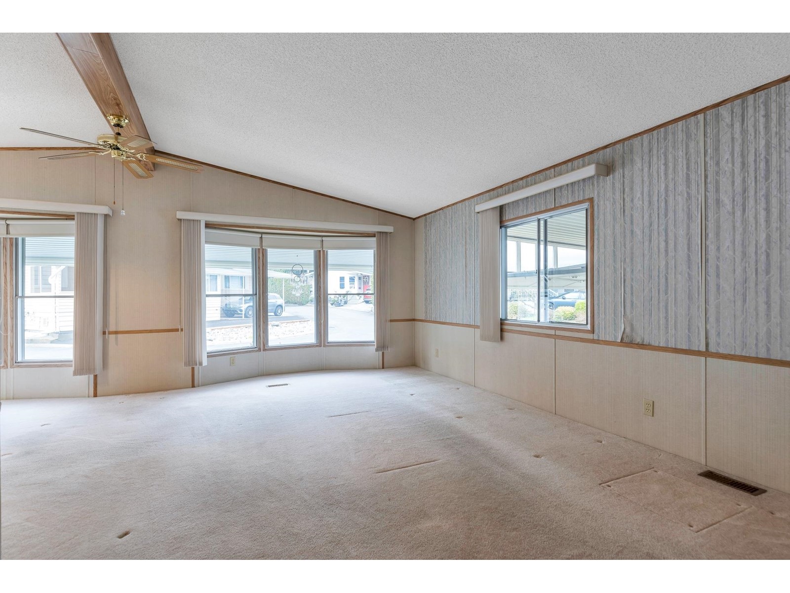 105 2062 King George Highway, Surrey, British Columbia  V4A 5A2 - Photo 6 - R2978305