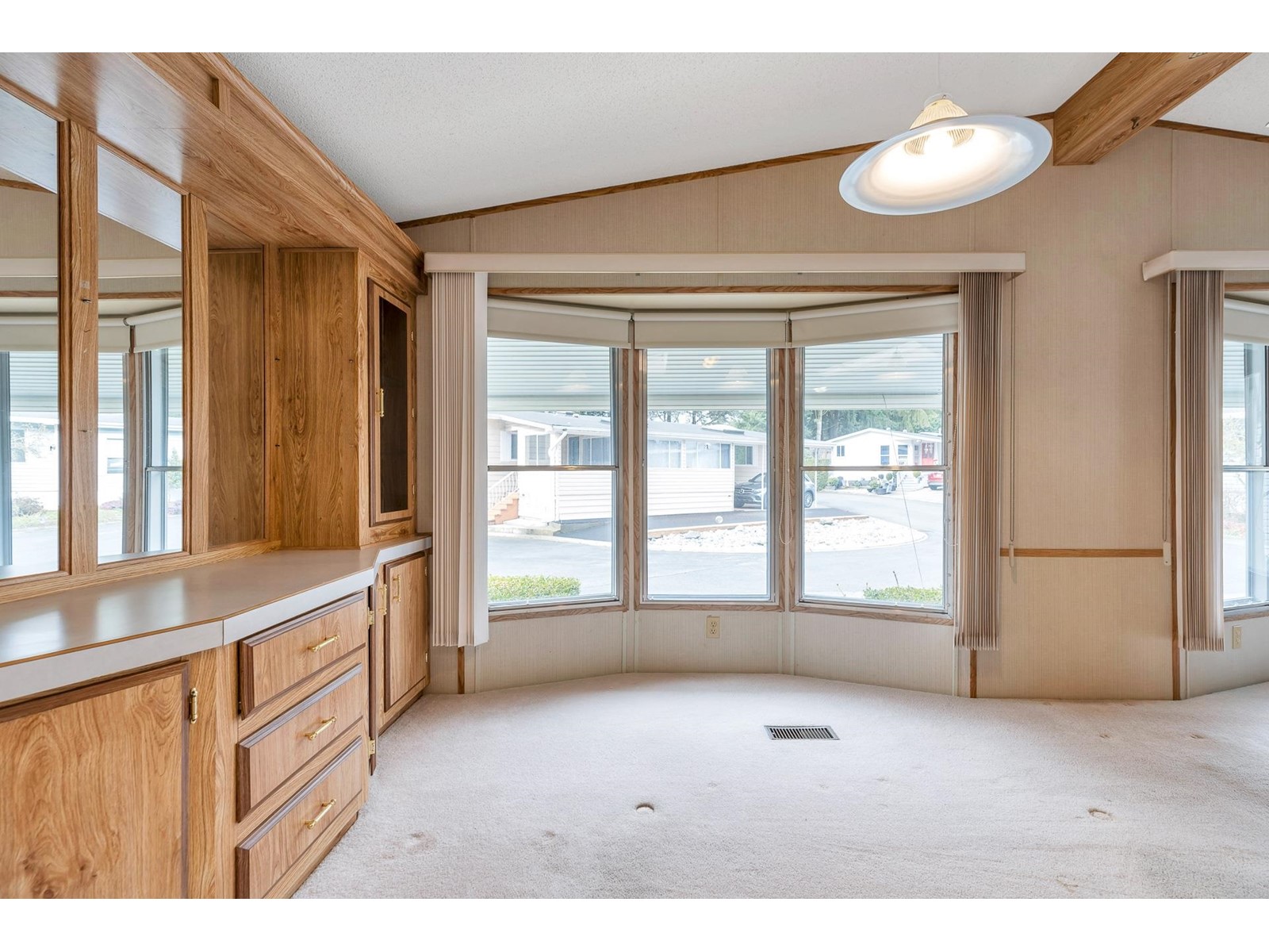 105 2062 King George Highway, Surrey, British Columbia  V4A 5A2 - Photo 10 - R2978305