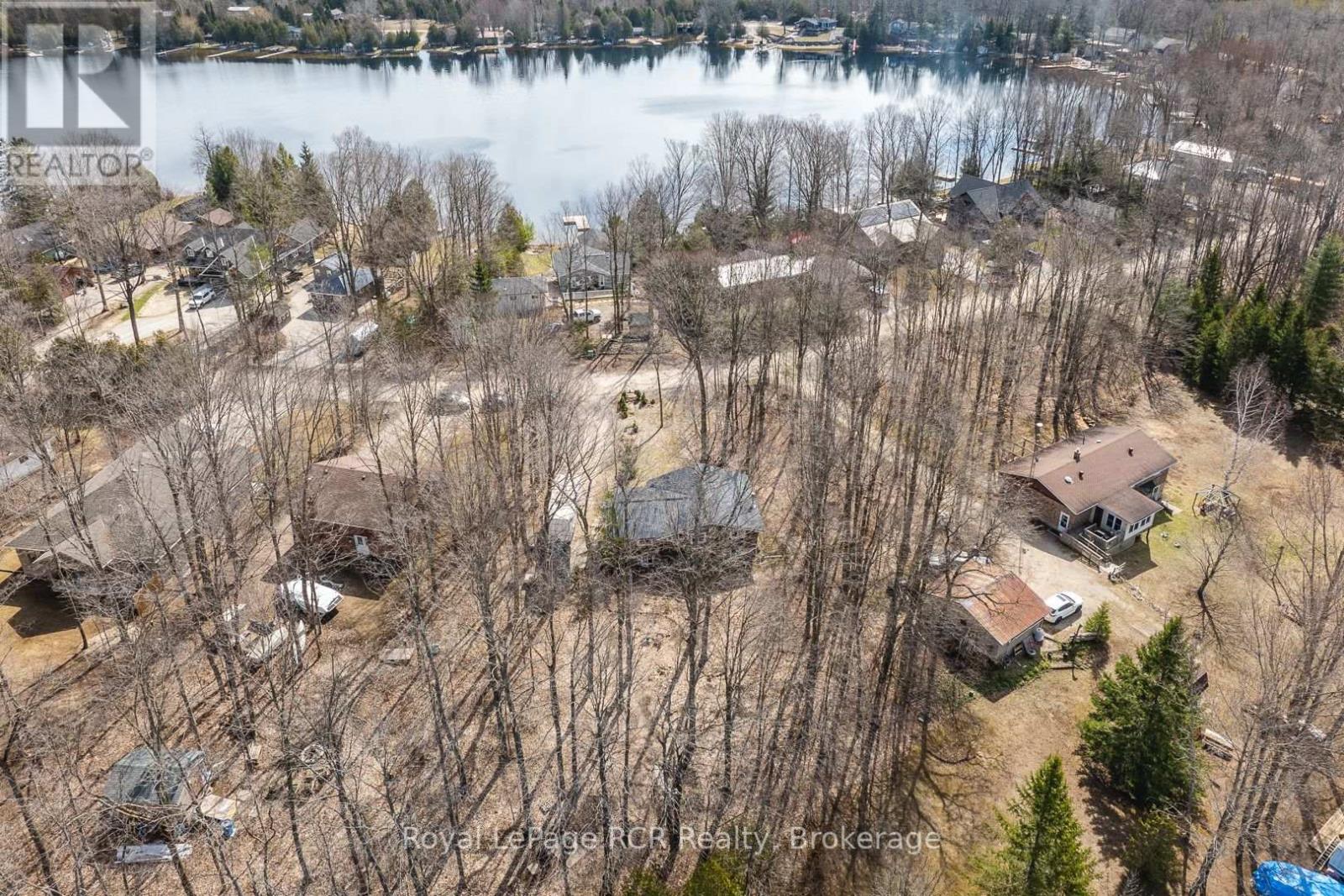 117 MCCULLOUGH LAKE DRIVE, Chatsworth, Ontario