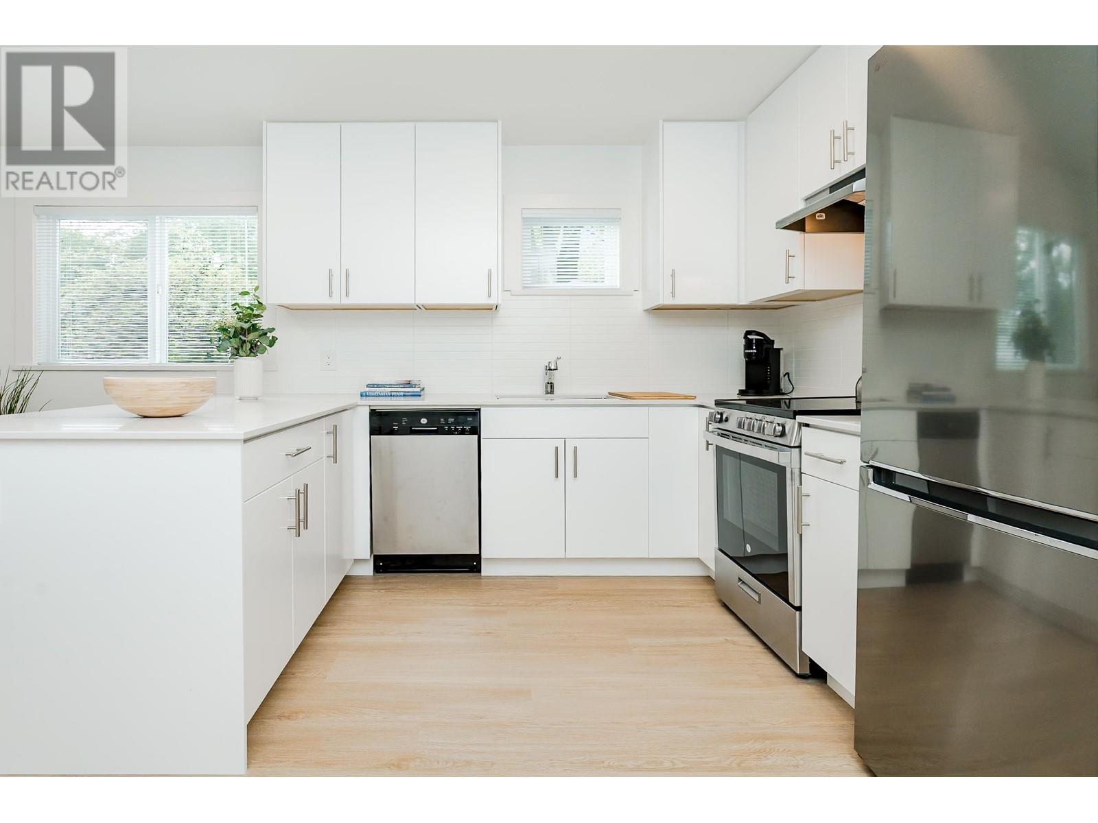 304 8690 Montcalm Street, Vancouver, British Columbia  V6P 4P8 - Photo 5 - R3000482