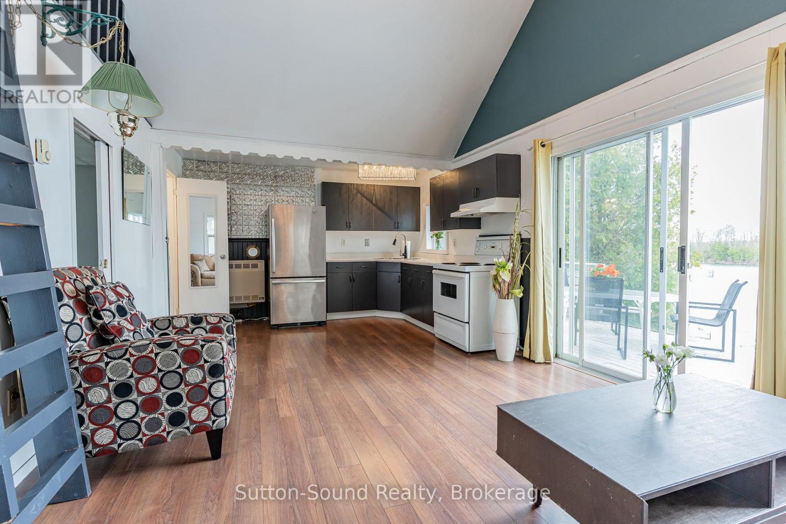 24 Islandview Drive, South Bruce Peninsula, Ontario  N0H 1A0 - Photo 17 - X12139984