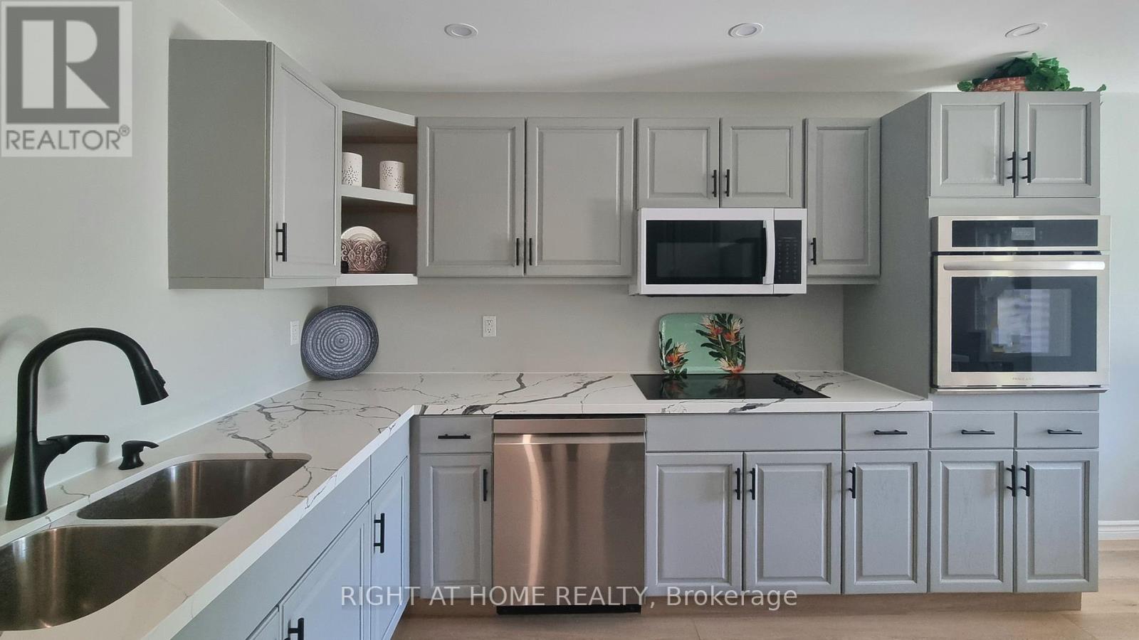 88 Kipling Place, Barrie (Letitia Heights), Ontario  L4N 4W1 - Photo 13 - S12065987