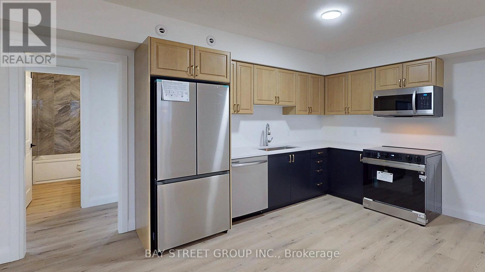 16 Lower - 242 Mount Pleasant Street, Brantford, Ontario  N3T 1V1 - Photo 11 - X12140436