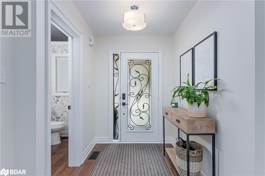18 Bloom Crescent, Barrie, Ontario  L4N 0C9 - Photo 4 - 40726833