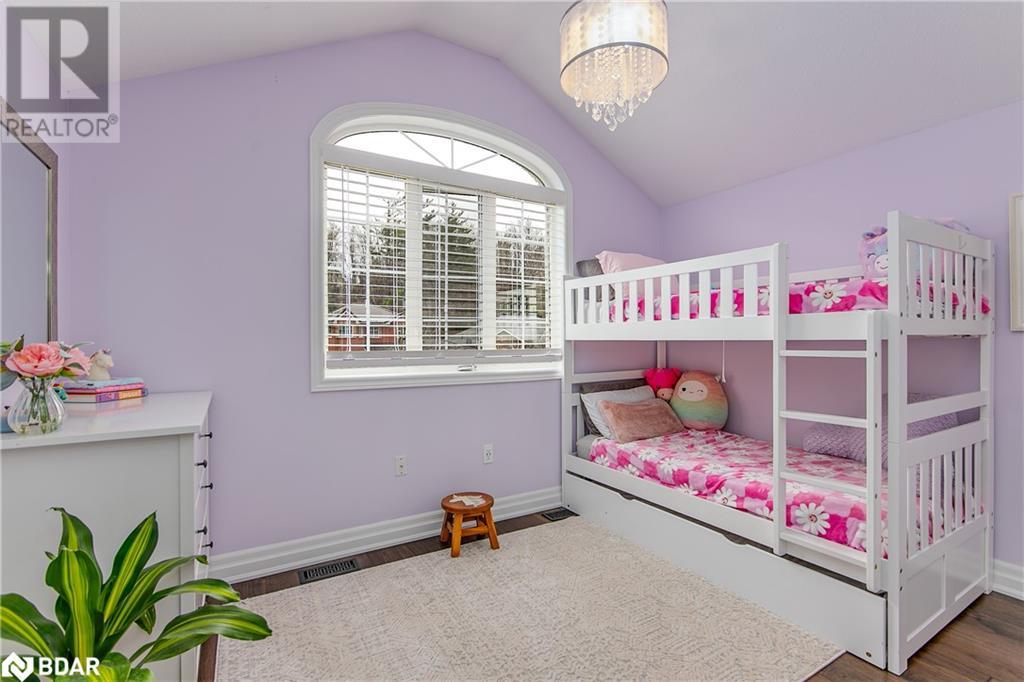 18 Bloom Crescent, Barrie, Ontario  L4N 0C9 - Photo 21 - 40726833
