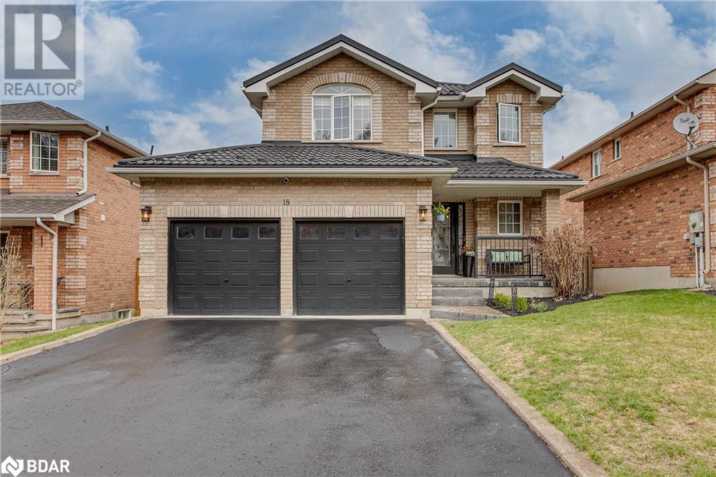 18 BLOOM Crescent, Barrie, Ontario