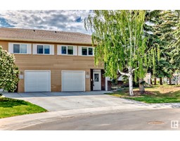 11147 157 AV NW Beaumaris