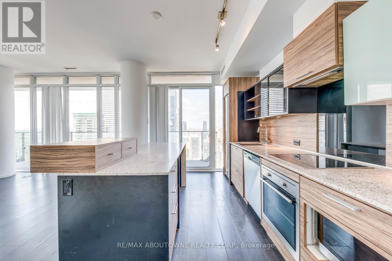2908 - 75 St Nicholas Street, Toronto, Ontario  M4Y 0A5 - Photo 6 - C12140445