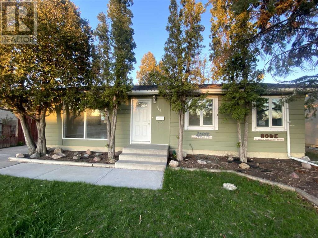 Property at 719 23 Street N image 1