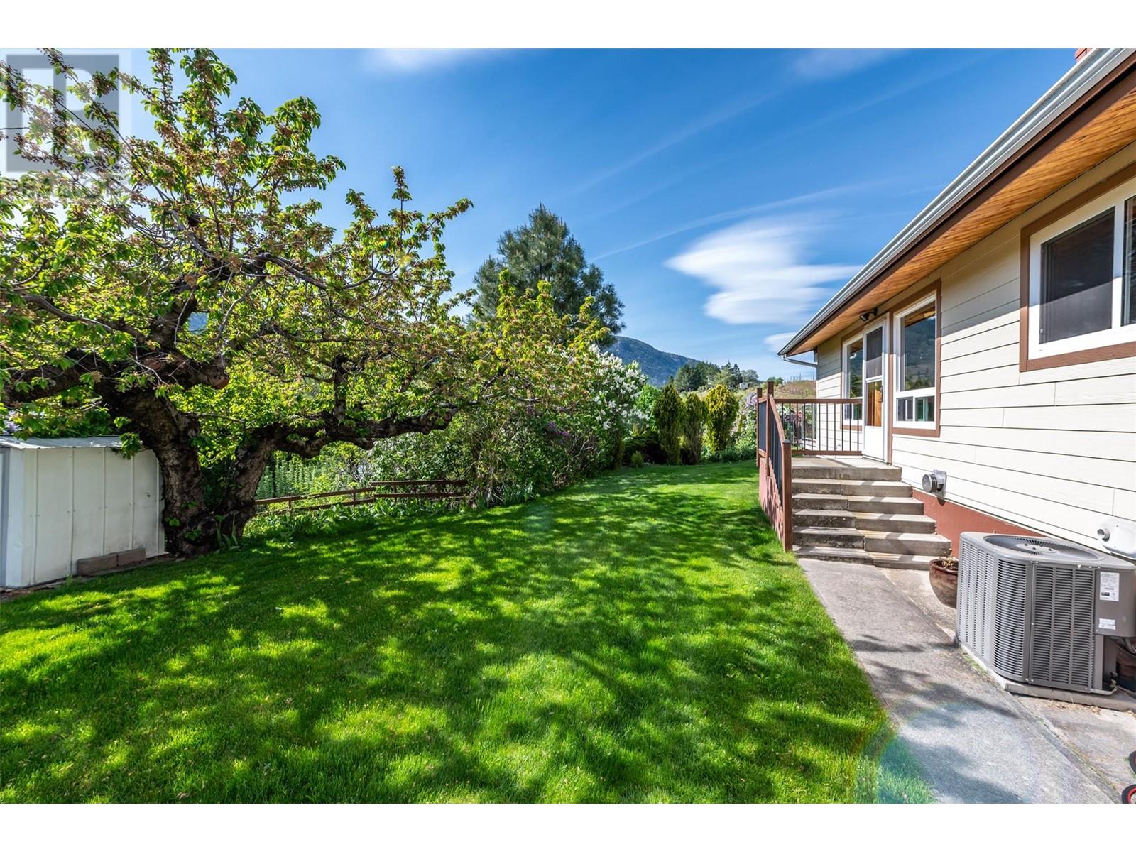 331 Juniper Avenue, Kaleden, British Columbia  V0H 1K0 - Photo 5 - 10347389