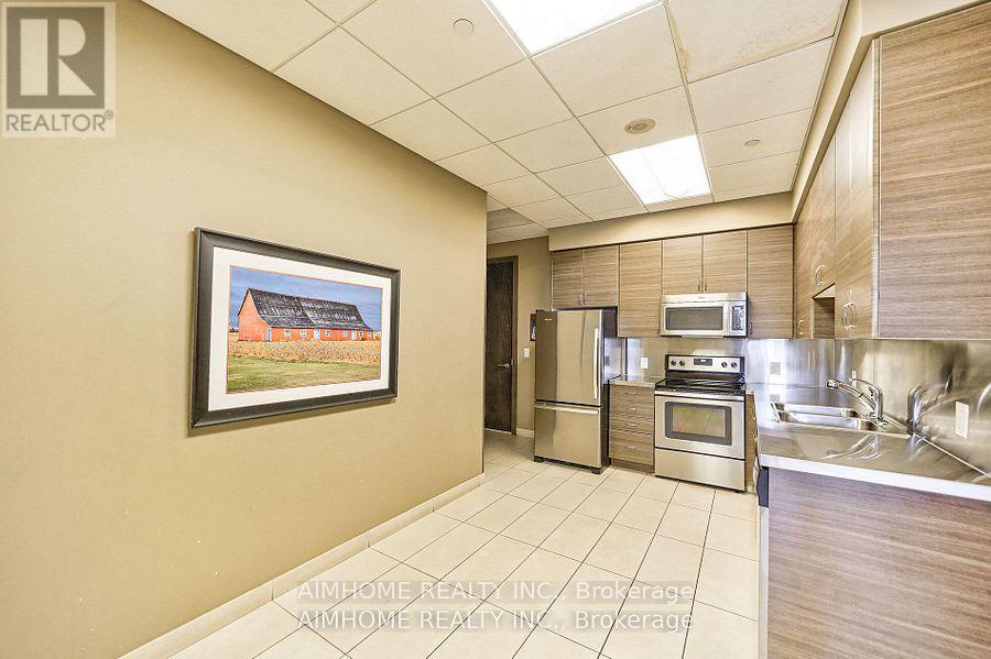2022 - 2 Eva Road, Toronto, Ontario  M9C 0A9 - Photo 36 - W12133083