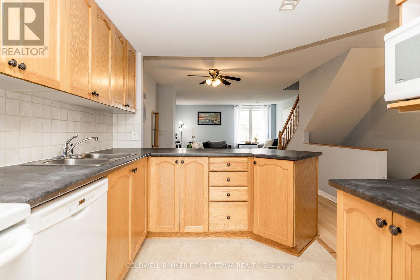 326 Crownridge Drive, Ottawa, Ontario  K2M 3A5 - Photo 12 - X12140456