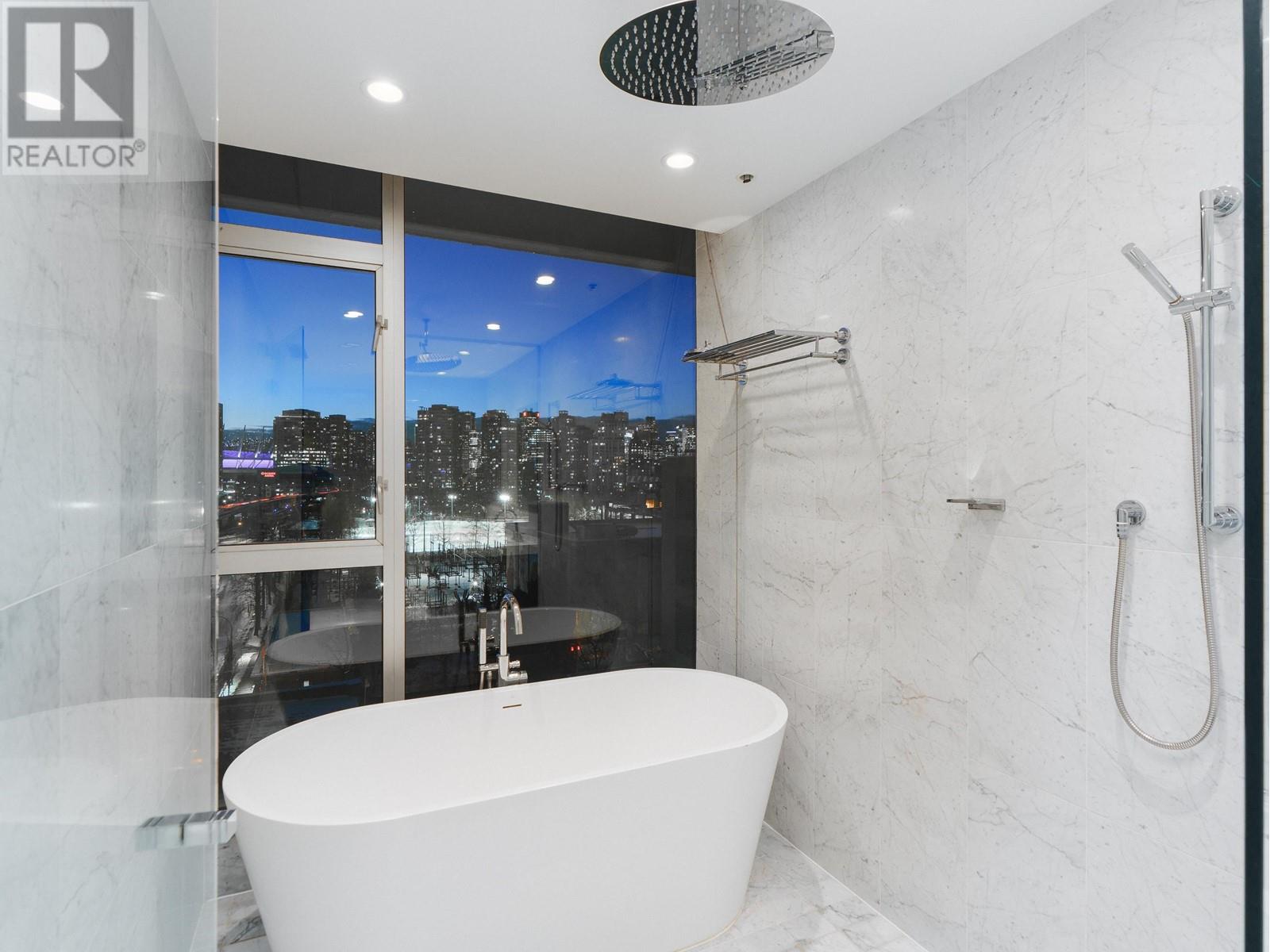 Listing Picture 19 of 32 : 801 221 UNION STREET, Vancouver / 溫哥華 - 魯藝地產 Yvonne Lu Group - MLS Medallion Club Member