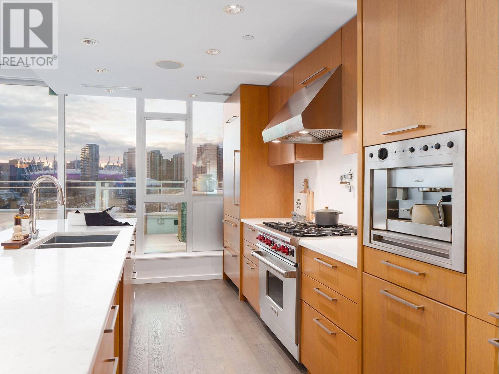 Listing Picture 8 of 32 : 801 221 UNION STREET, Vancouver / 溫哥華 - 魯藝地產 Yvonne Lu Group - MLS Medallion Club Member