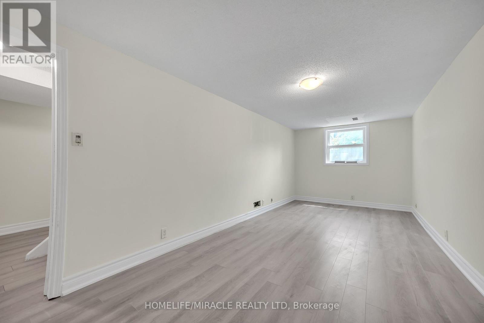 35 Bridge Street W, Belleville, Ontario  K8P 1H9 - Photo 21 - X12139426