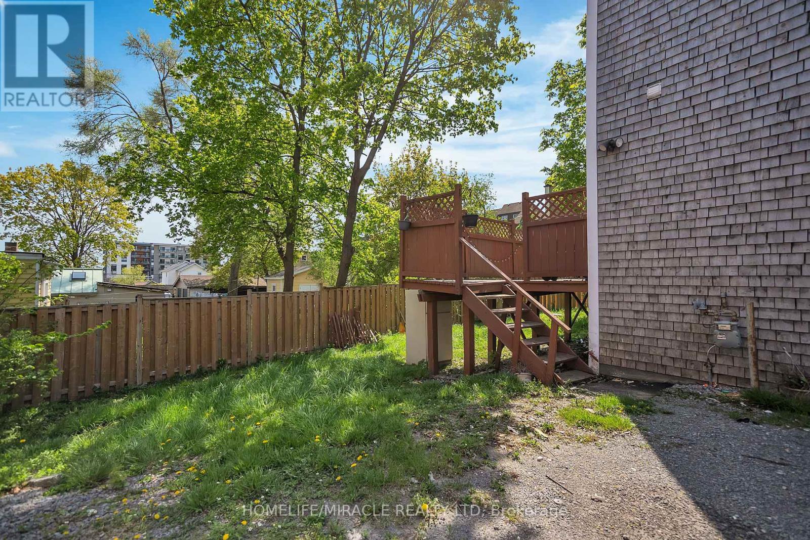 35 Bridge Street W, Belleville, Ontario  K8P 1H9 - Photo 30 - X12139426