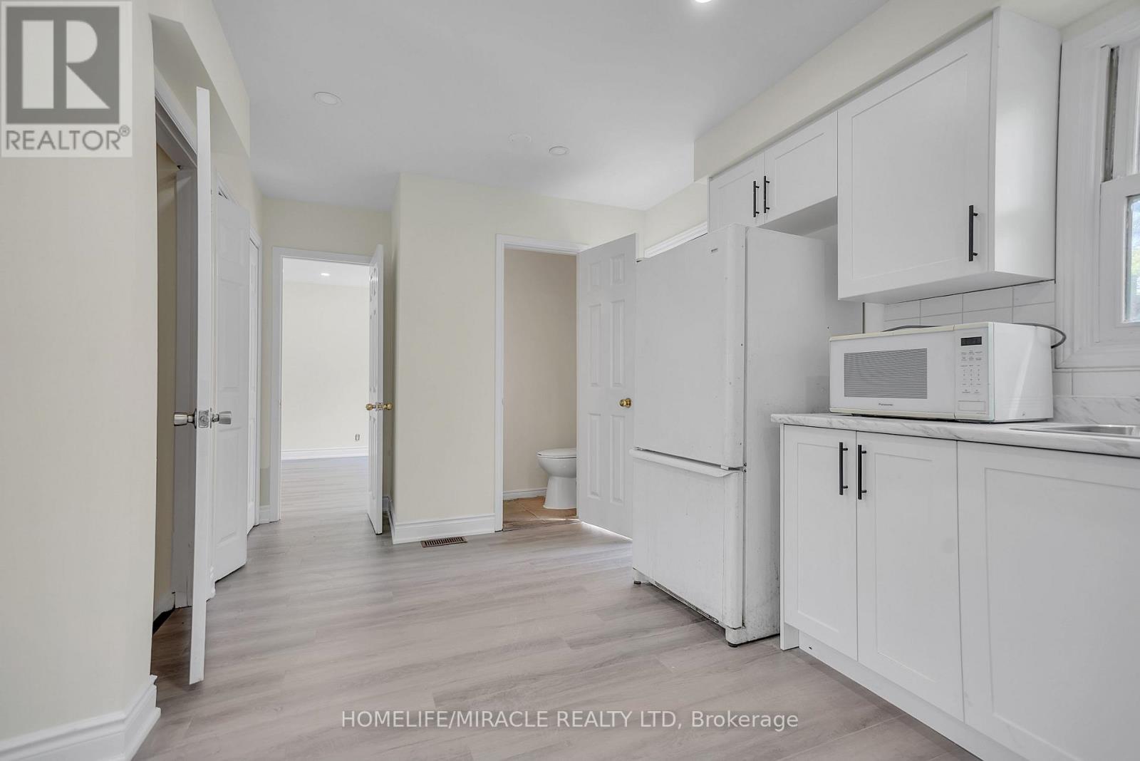 35 Bridge Street W, Belleville, Ontario  K8P 1H9 - Photo 13 - X12139426