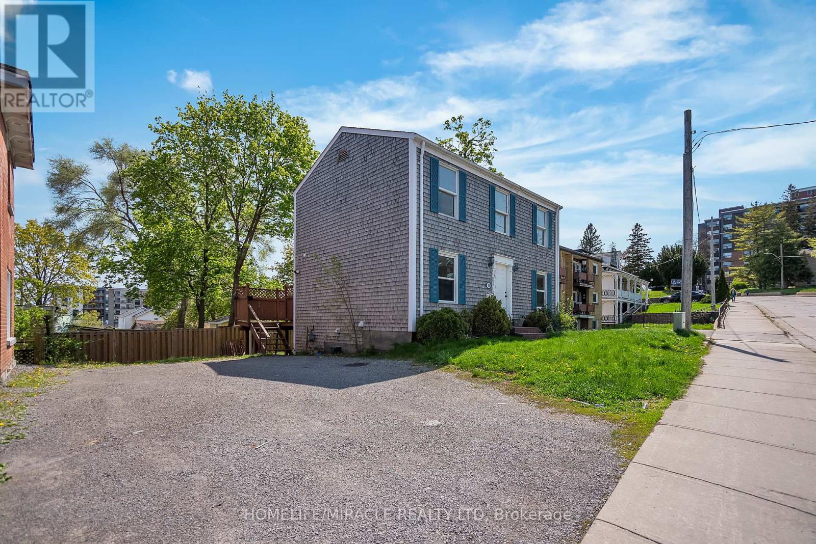 Property at 35 BRIDGE STREET W image 4