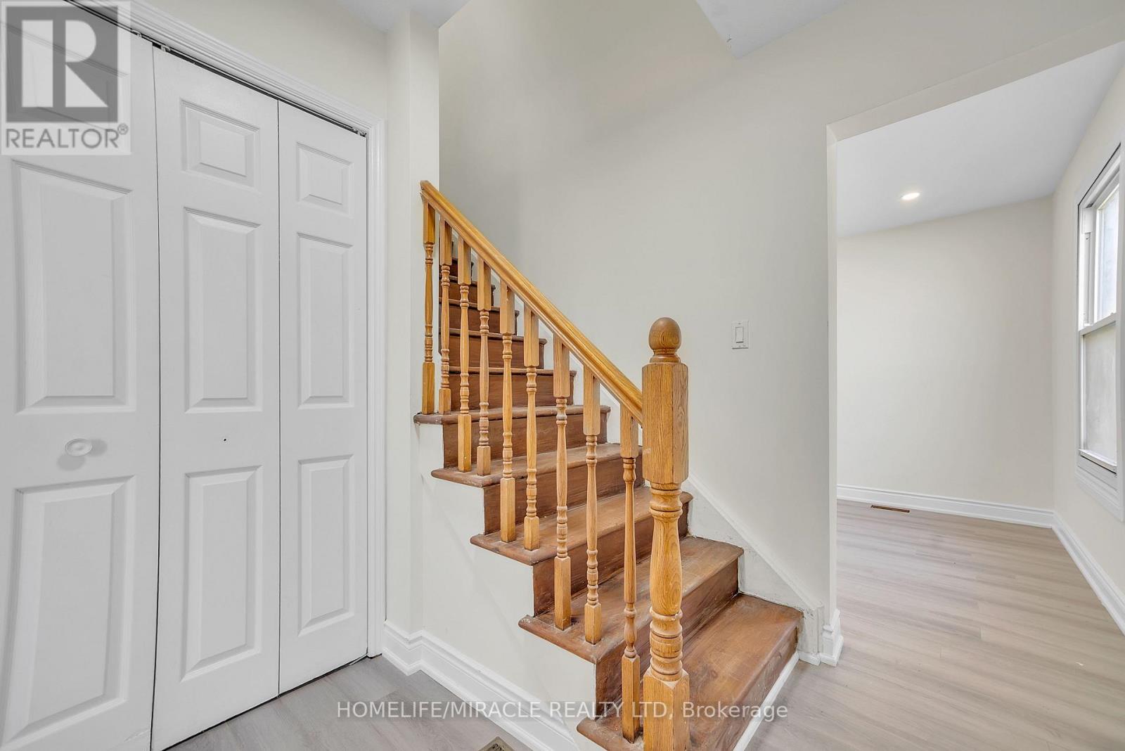 35 Bridge Street W, Belleville, Ontario  K8P 1H9 - Photo 9 - X12139426
