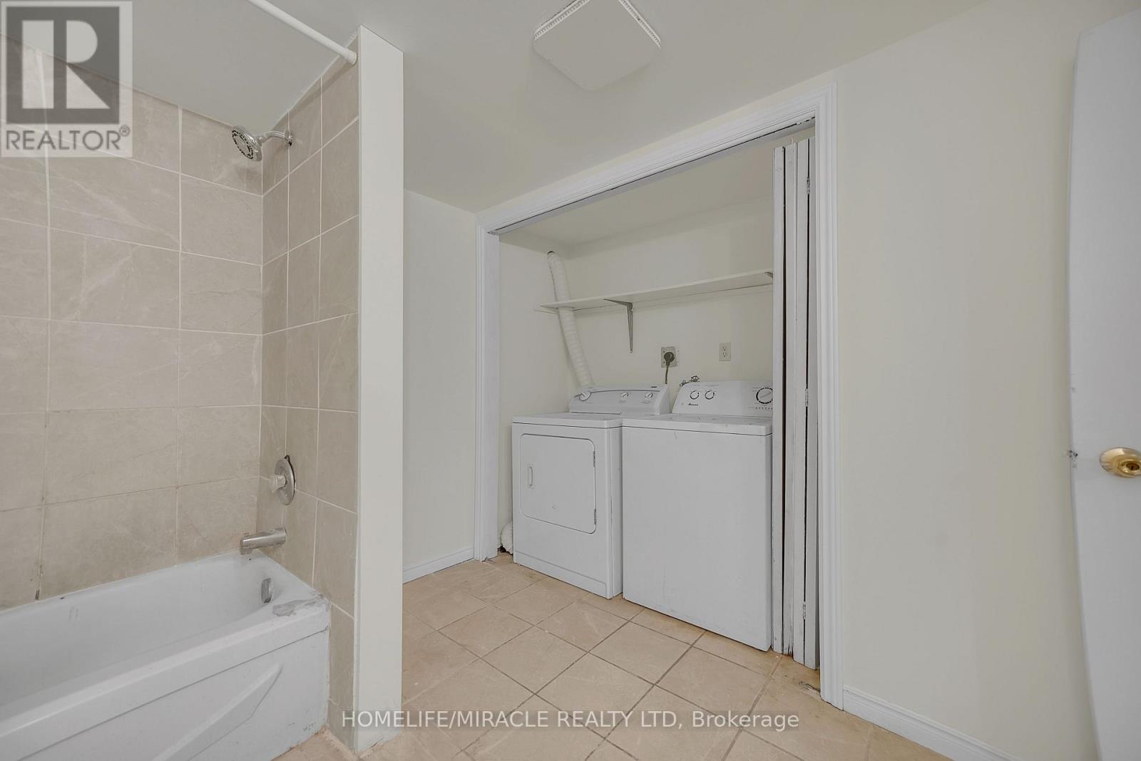 35 Bridge Street W, Belleville, Ontario  K8P 1H9 - Photo 19 - X12139426
