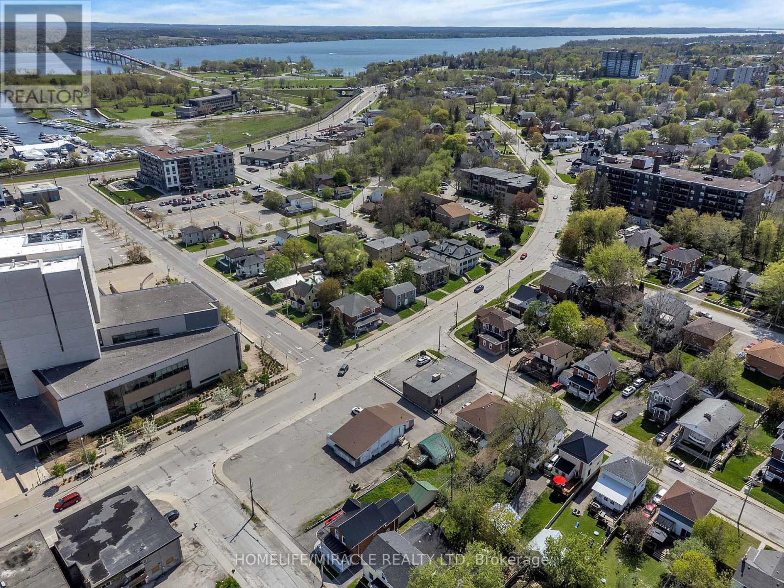 35 Bridge Street W, Belleville, Ontario  K8P 1H9 - Photo 40 - X12139426