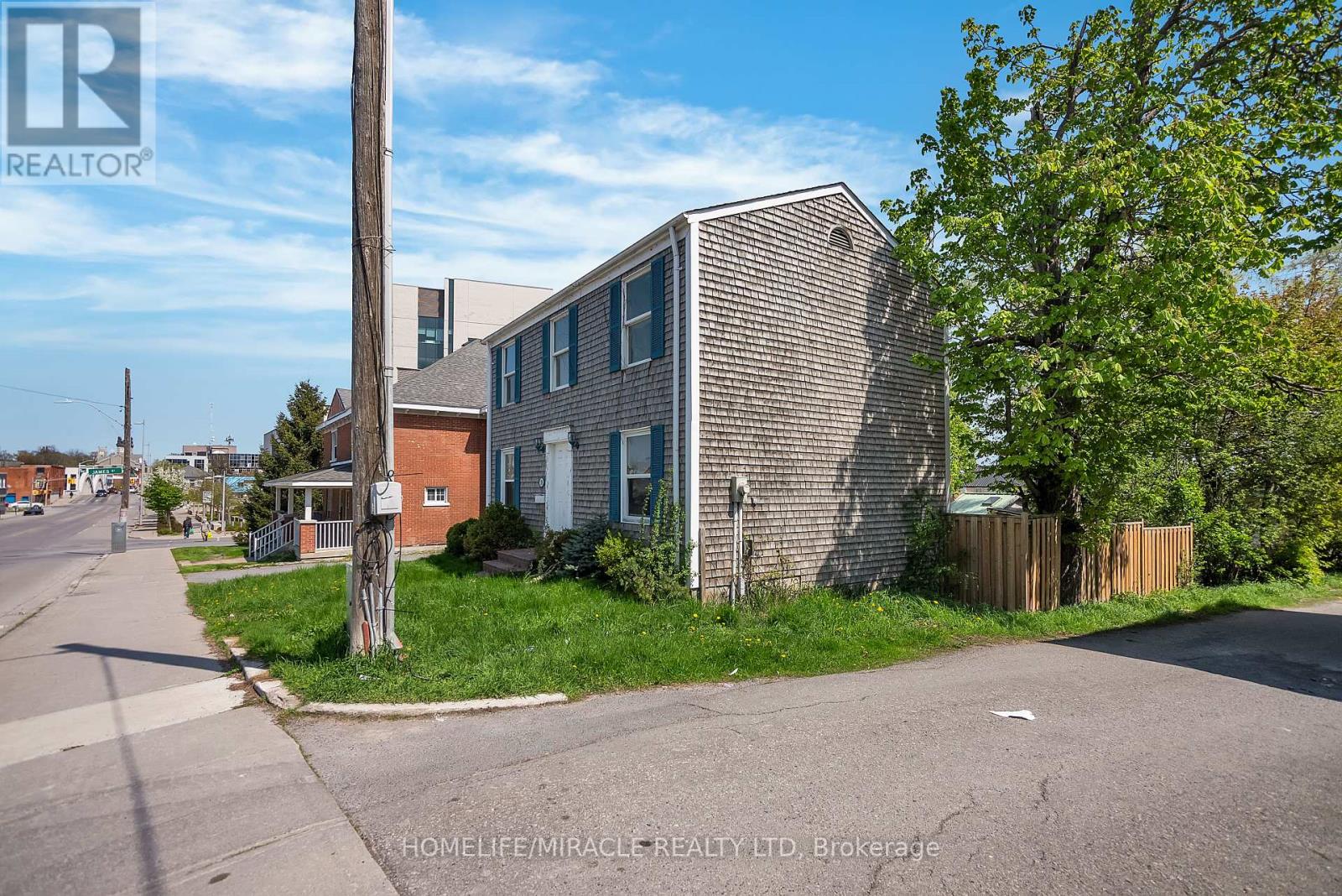35 Bridge Street W, Belleville, Ontario  K8P 1H9 - Photo 6 - X12139426
