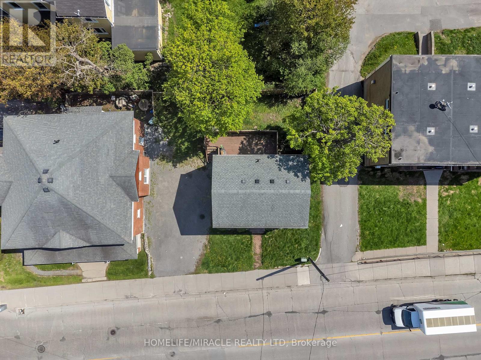 35 Bridge Street W, Belleville, Ontario  K8P 1H9 - Photo 39 - X12139426