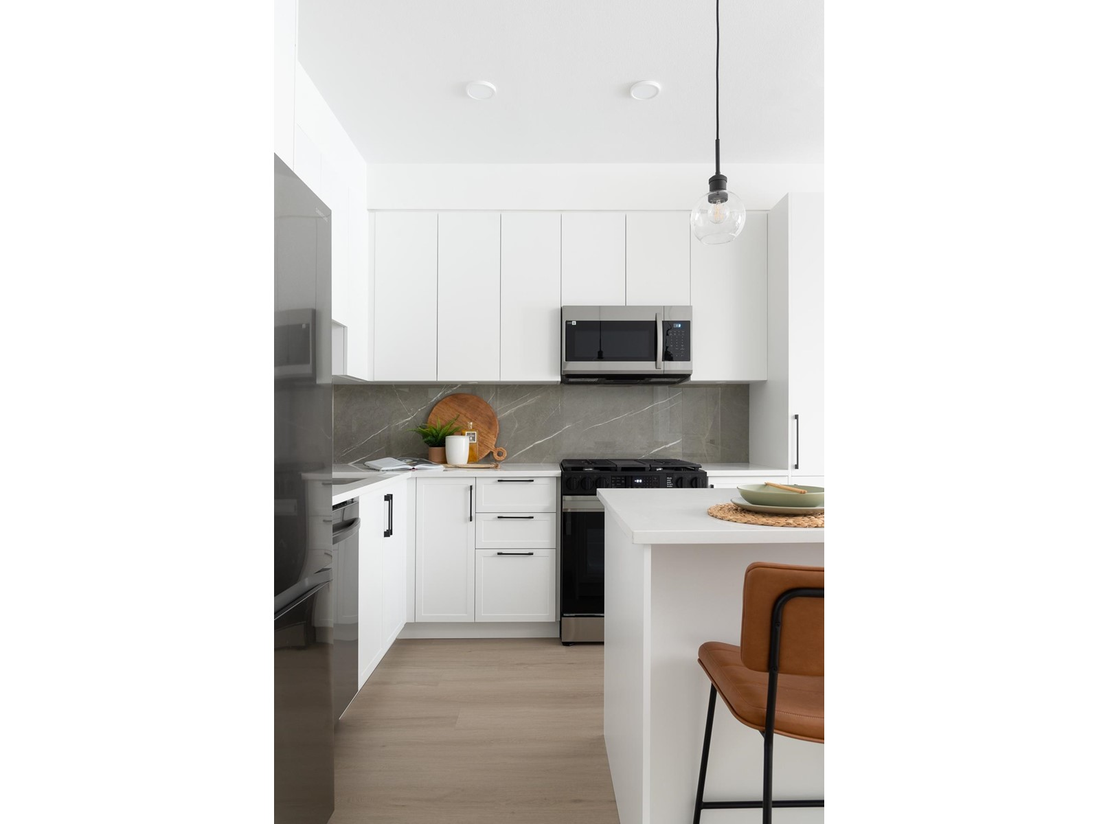407 3465 146a Street, Surrey, British Columbia  V0V 0V0 - Photo 6 - R3000542