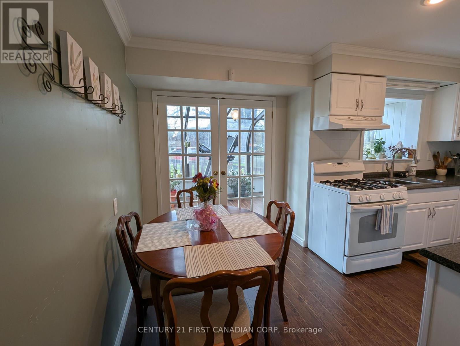 Property at 336 DRURY LANE image 5