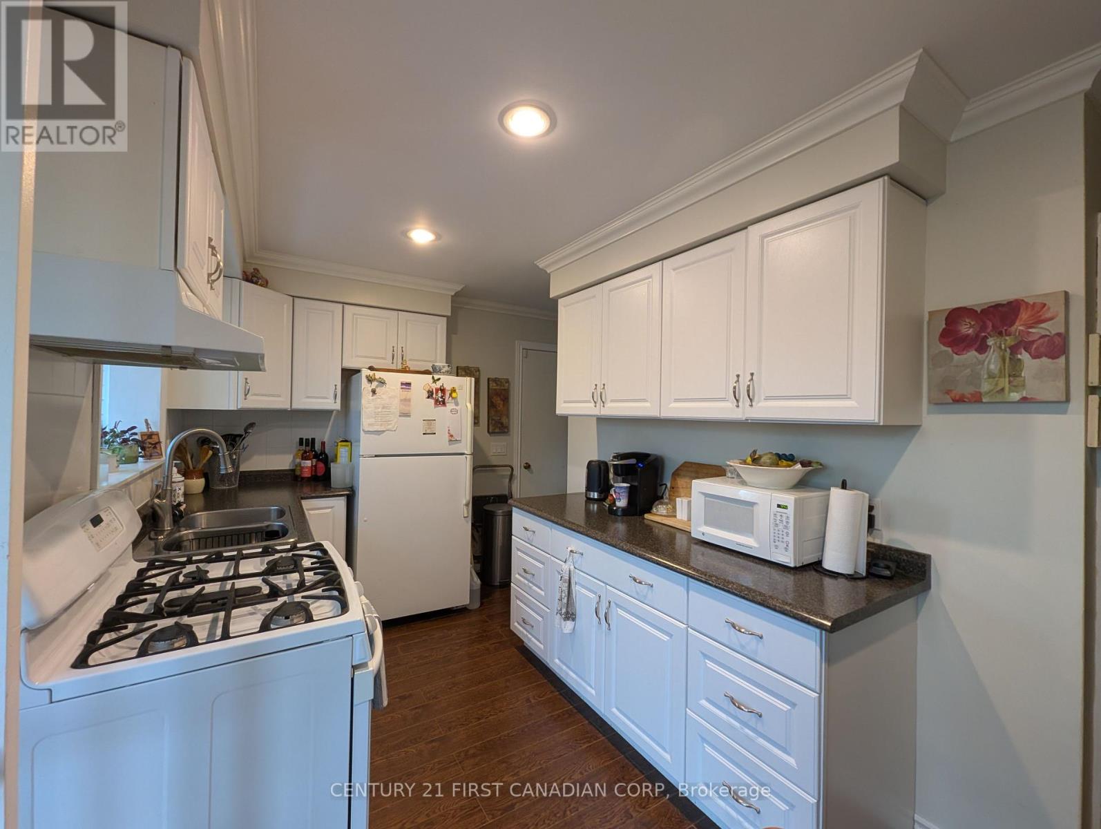 336 Drury Lane, Strathroy-Caradoc, Ontario  N7G 3G1 - Photo 4 - X12118652