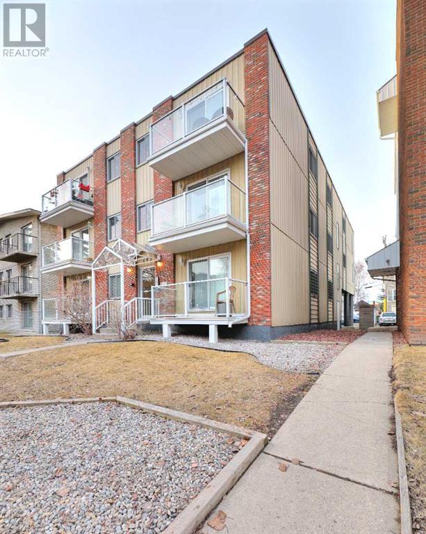 Property at 5, 645 Meredith Road NE image 3