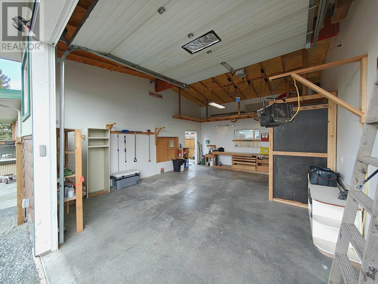 Property at 305 S KELLY STREET image 4