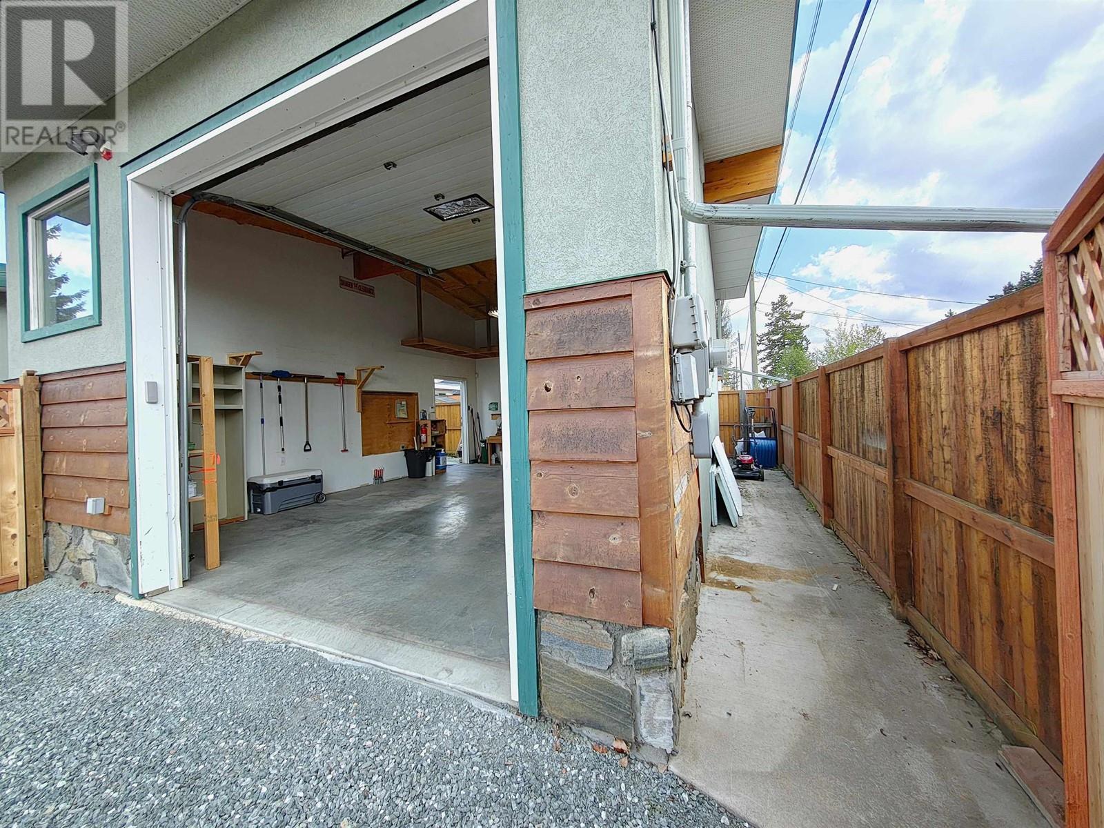 Property at 305 S KELLY STREET image 3