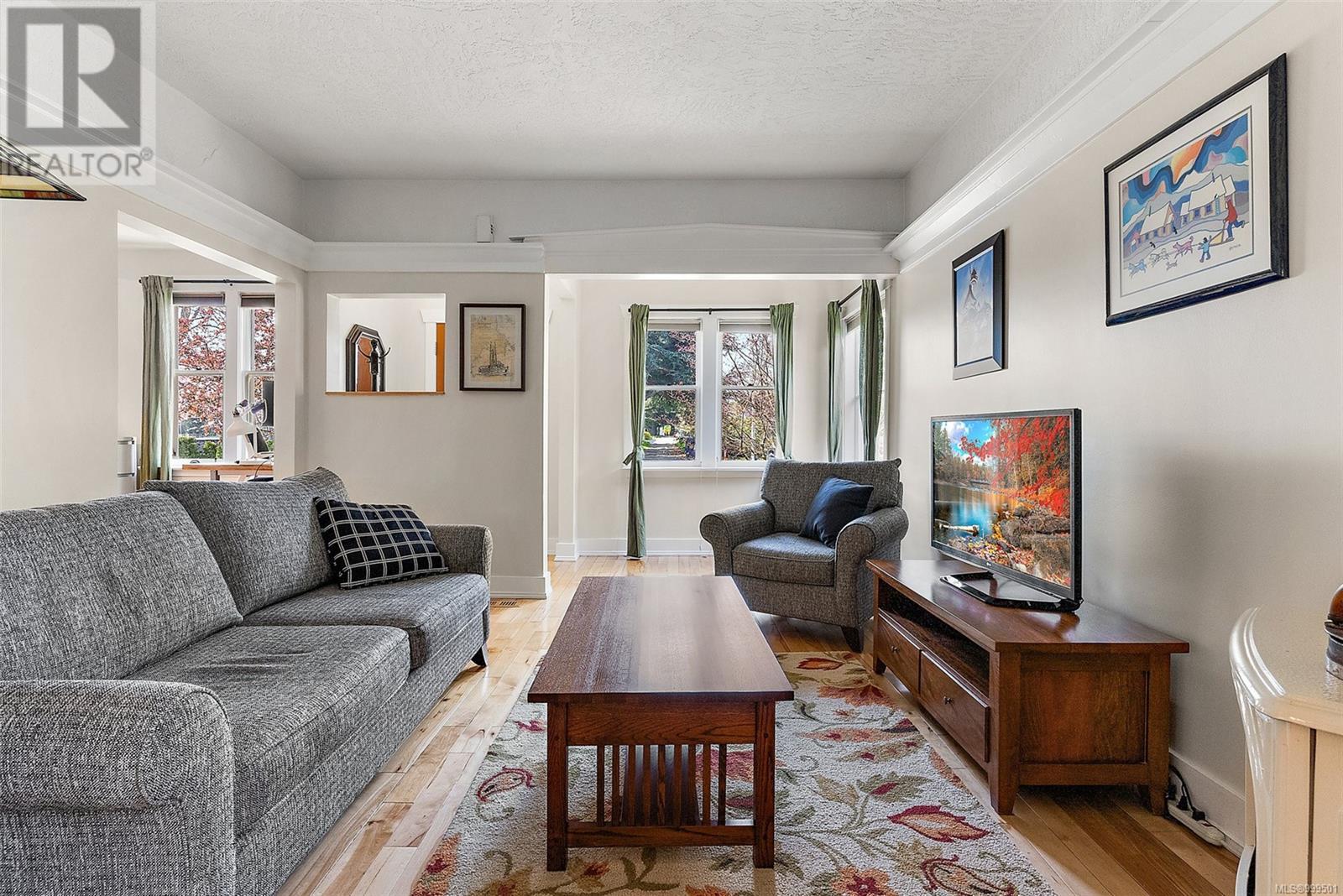 212 Simcoe St, Victoria, British Columbia  V8V 1K7 - Photo 3 - 999501