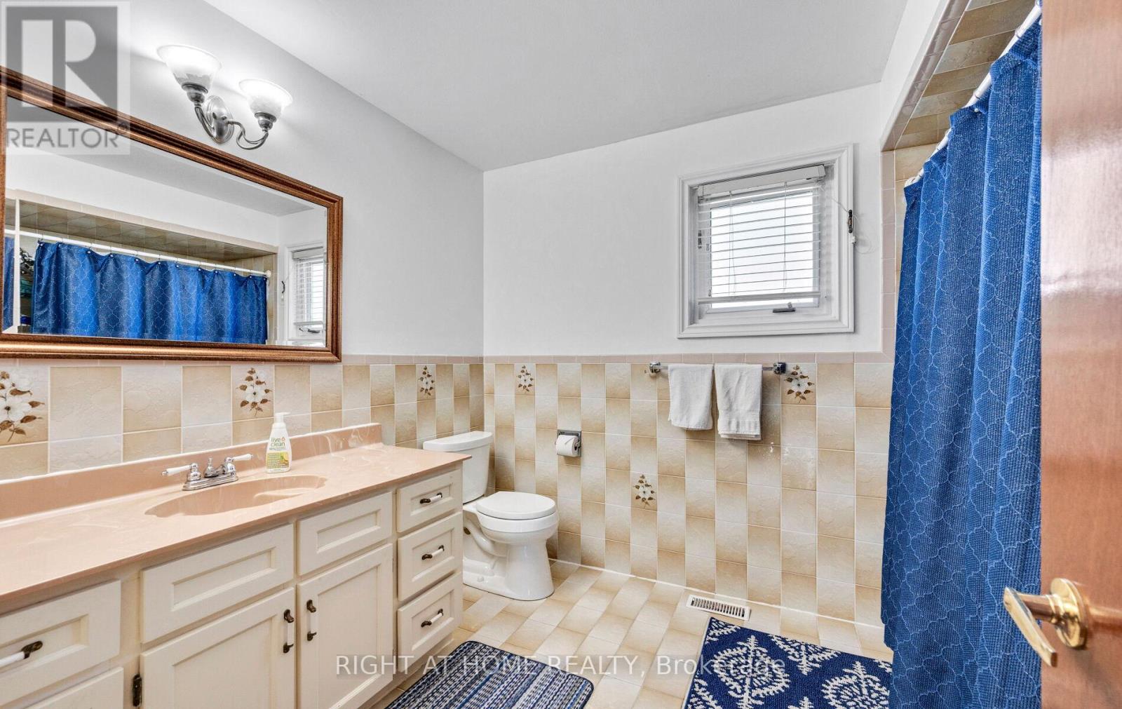 70 Gardner Place, Vaughan, Ontario  L6A 1C2 - Photo 25 - N12135807