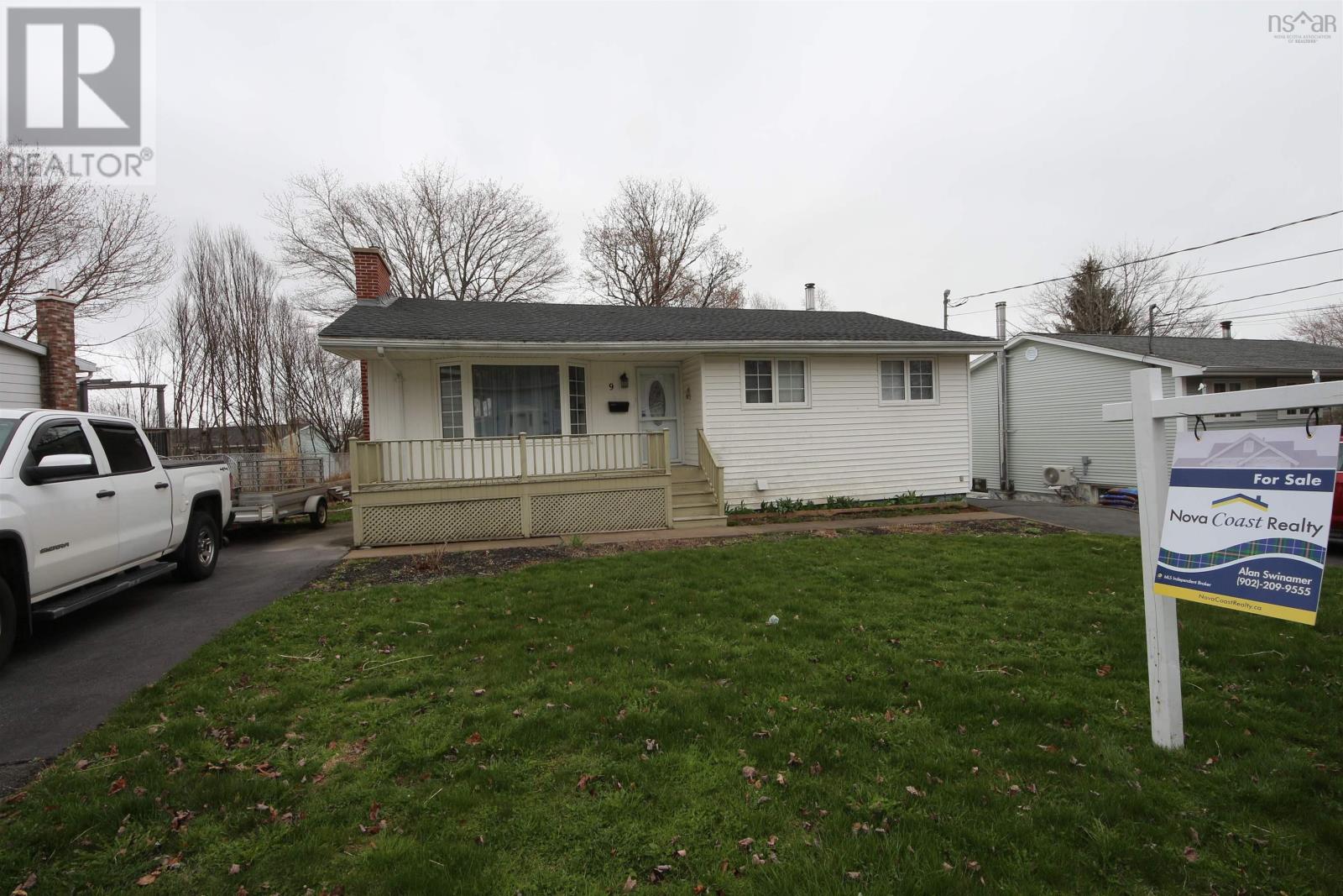 Property at 9 Kipling Drive image 1