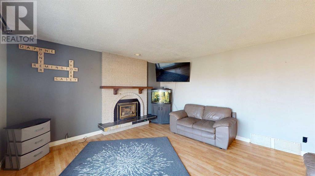 Property at 141 Rosslyn Street image 3