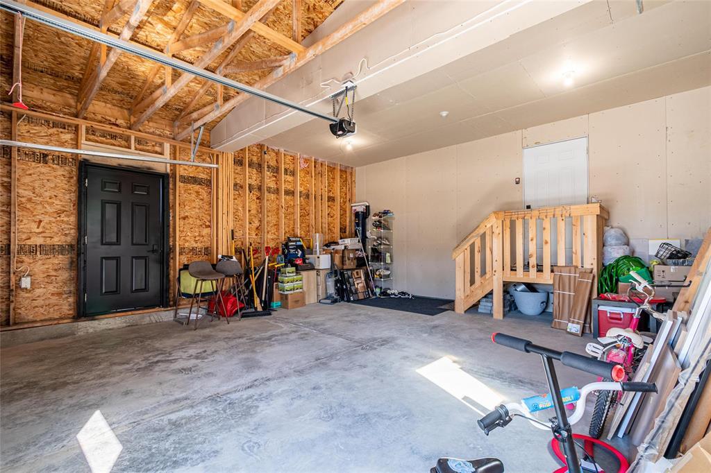 37 Baycrest Court Nw, Winnipeg, Manitoba  R3Y 2B9 - Photo 39 - 202510305