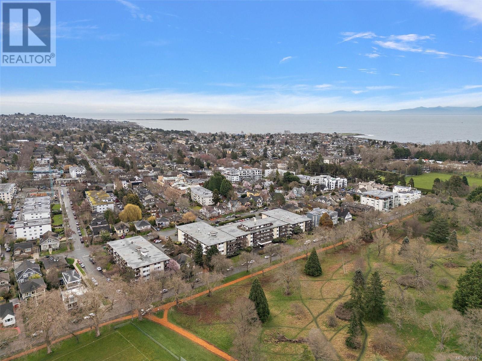 314 964 Heywood Ave, Victoria, British Columbia  V8V 2Y5 - Photo 40 - 992042