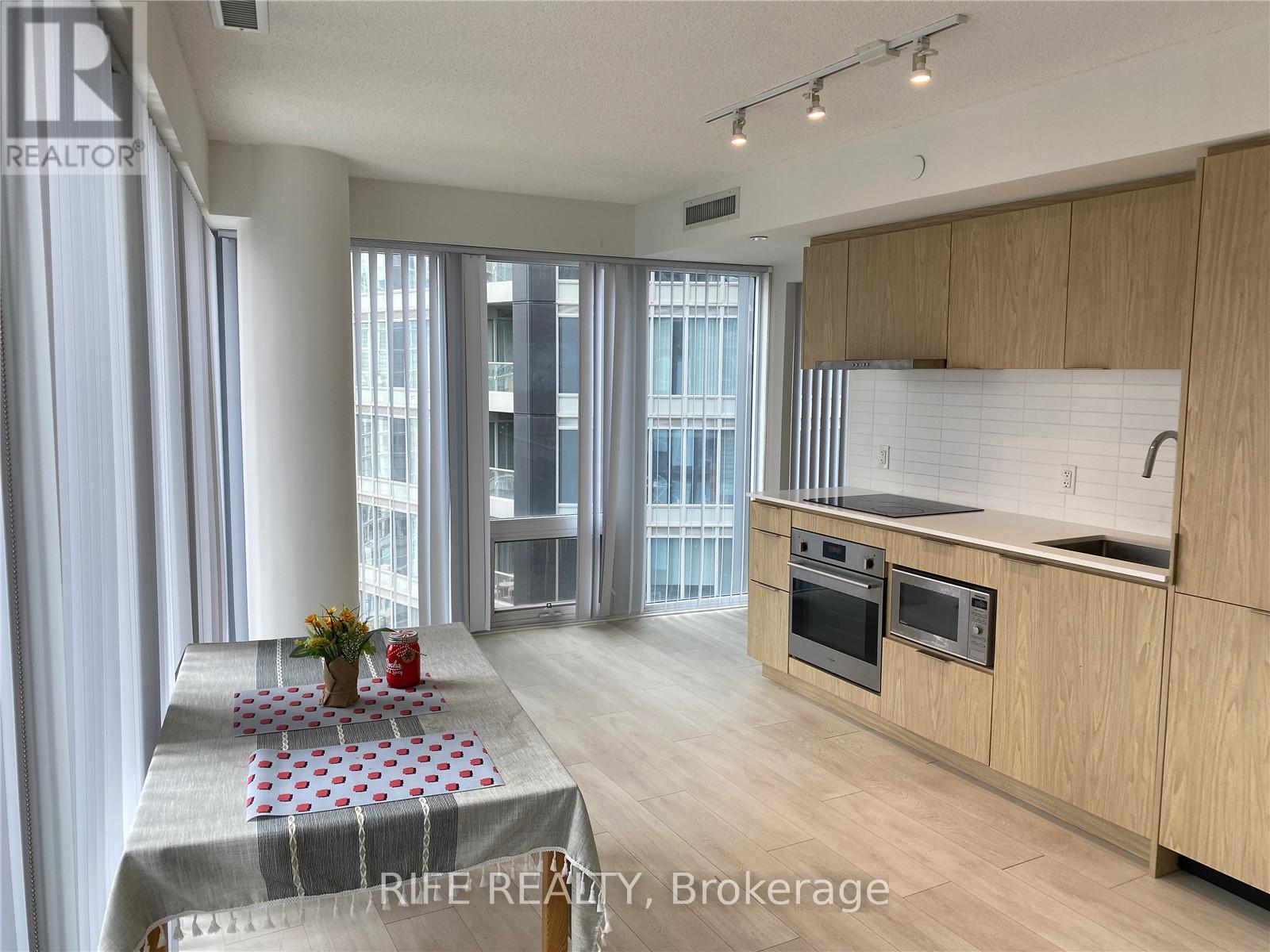 1711 - 60 Shuter Street, Toronto, Ontario  M5B 0B7 - Photo 8 - C12140478