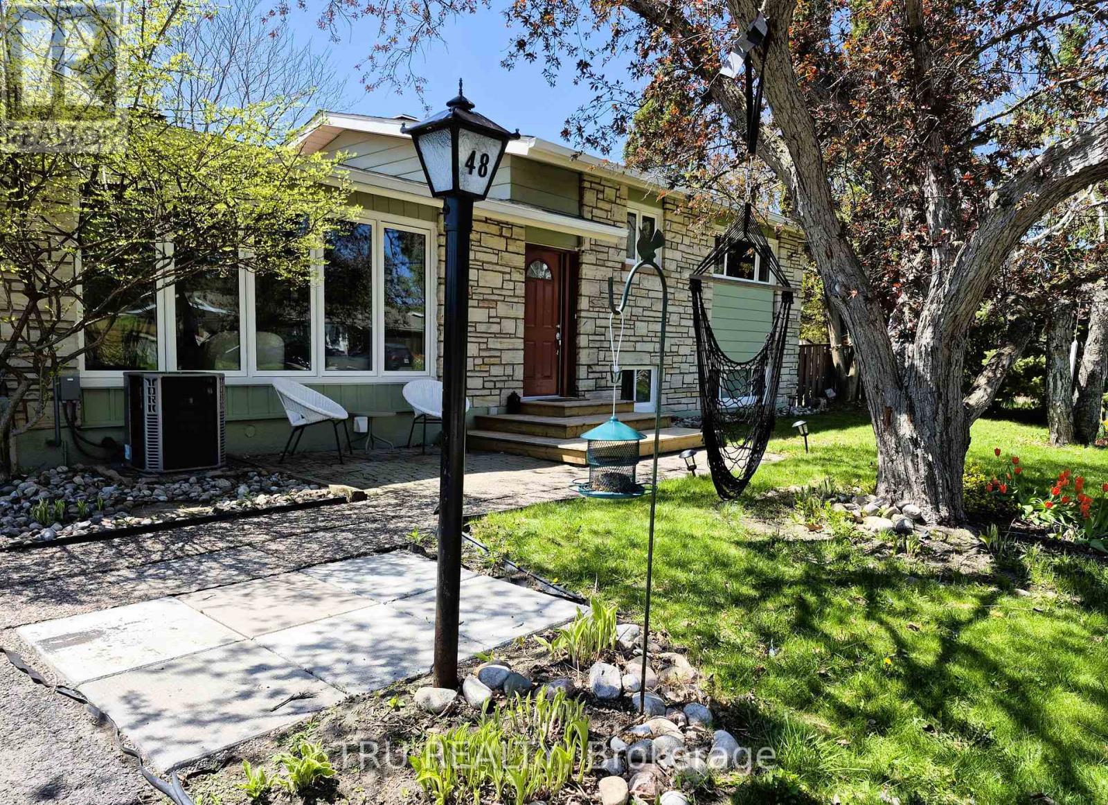 48 Crystal Beach Drive, Ottawa, Ontario  K2H 5M9 - Photo 2 - X12140484
