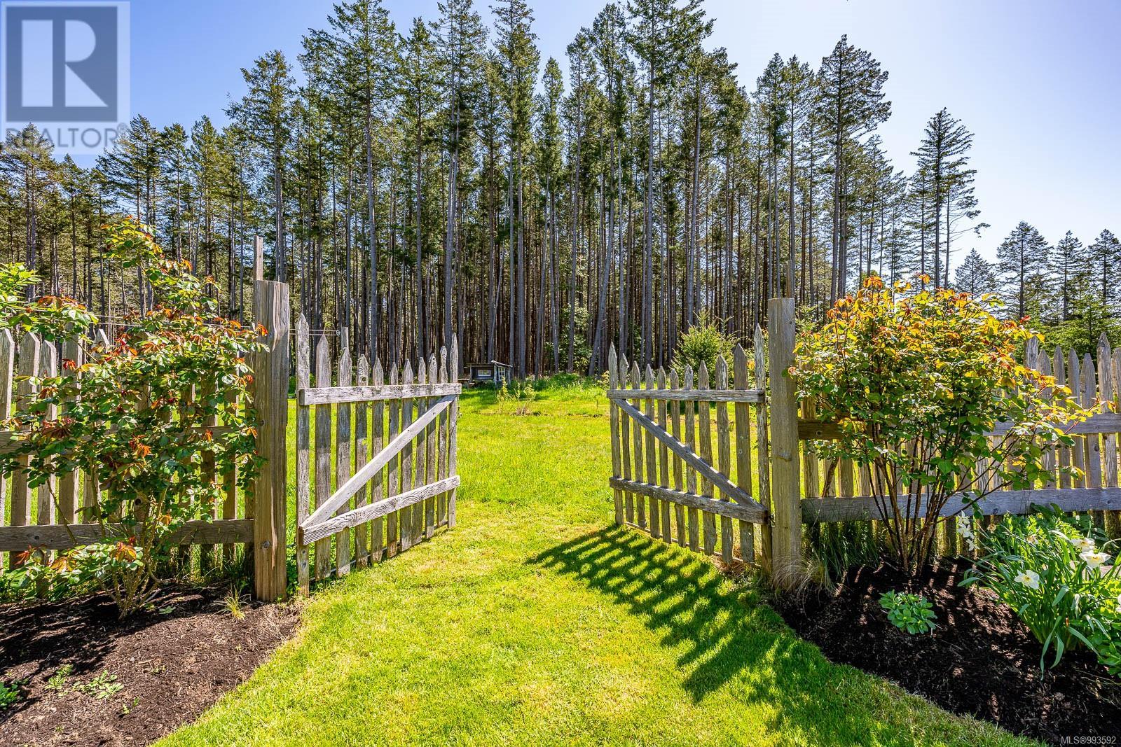 1760 Ostby Rd, Hornby Island, British Columbia  V0R 1Z0 - Photo 69 - 993592