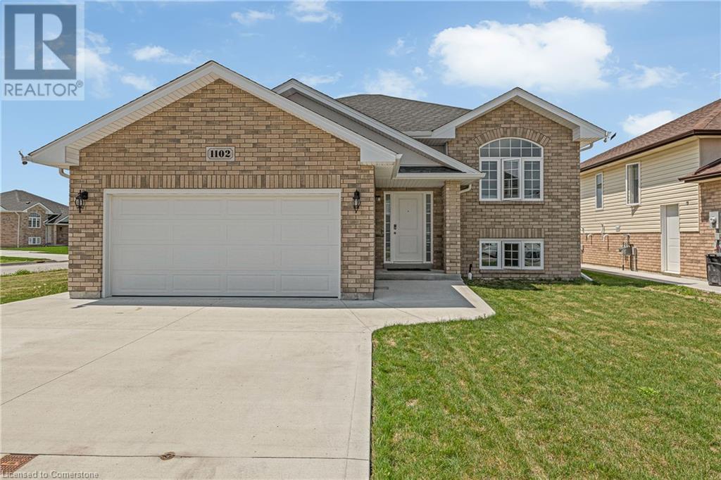 Property at 1102 ASPEN RIDGE Crescent image 3