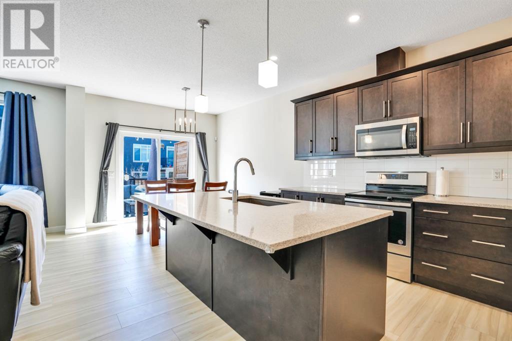 26 Sunrise Heights, Cochrane, Alberta  T4C 2R9 - Photo 6 - A2220072