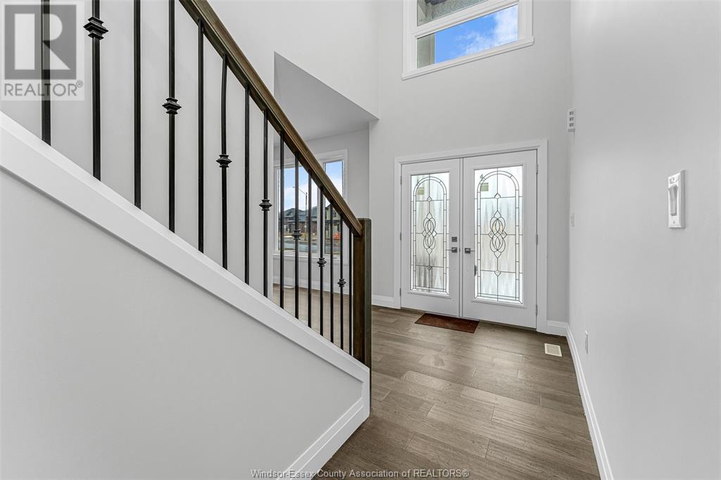 Property at 29 Kingsbridge Drive image 4