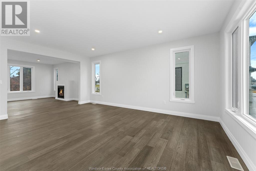 Property at 29 Kingsbridge Drive image 5