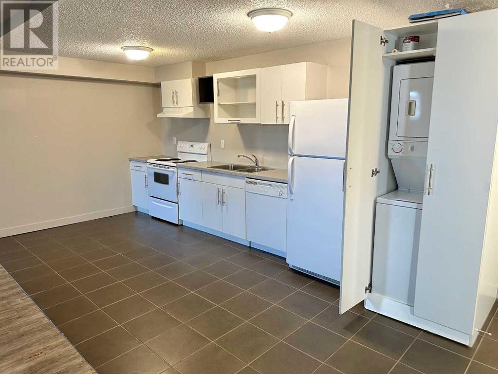 Property at 3, 1619 Scenic Heights S image 3
